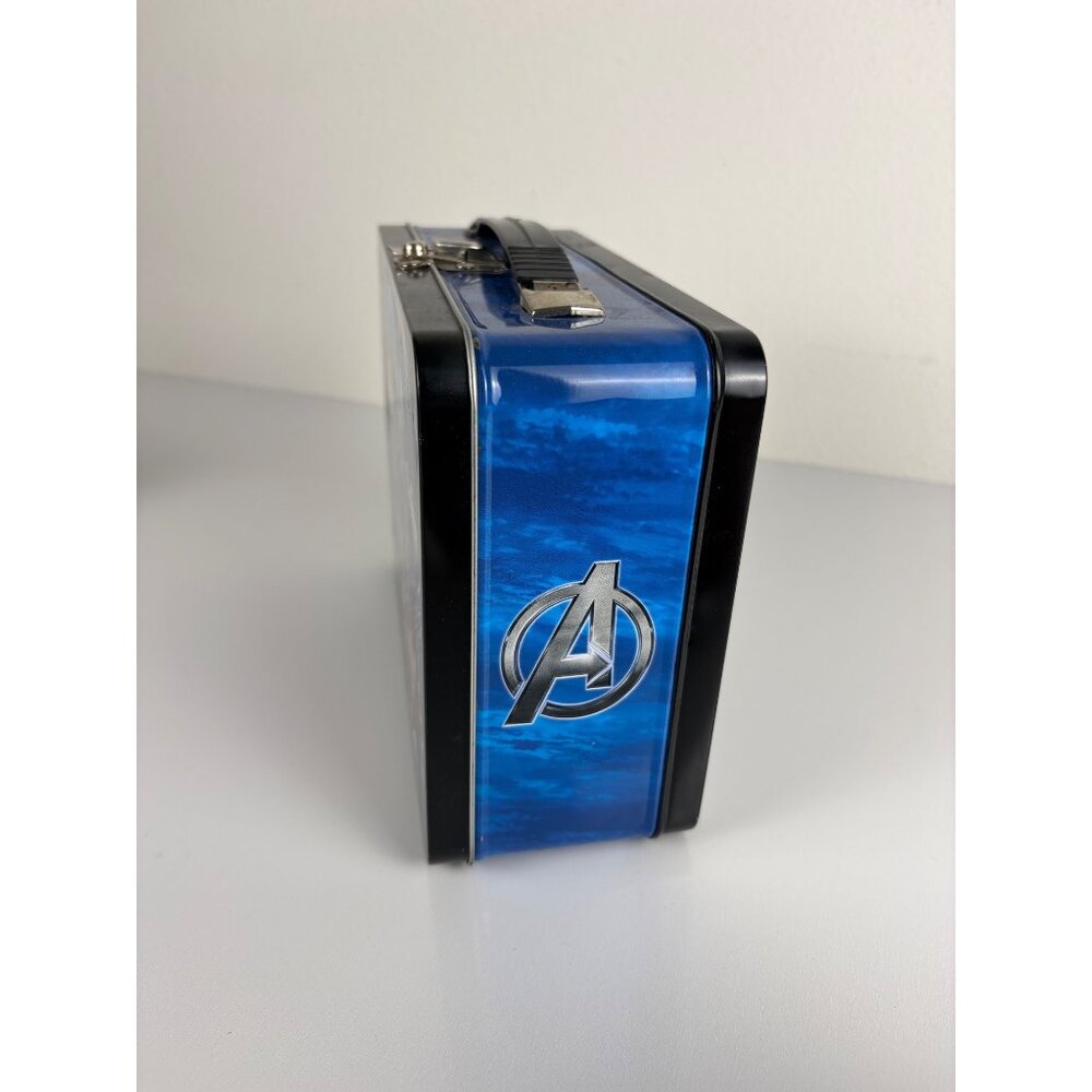Marvel Avengers Metal Lunchbox Handle Latch Closure 2012 #26170 Good Cond - Picture 8 of 9